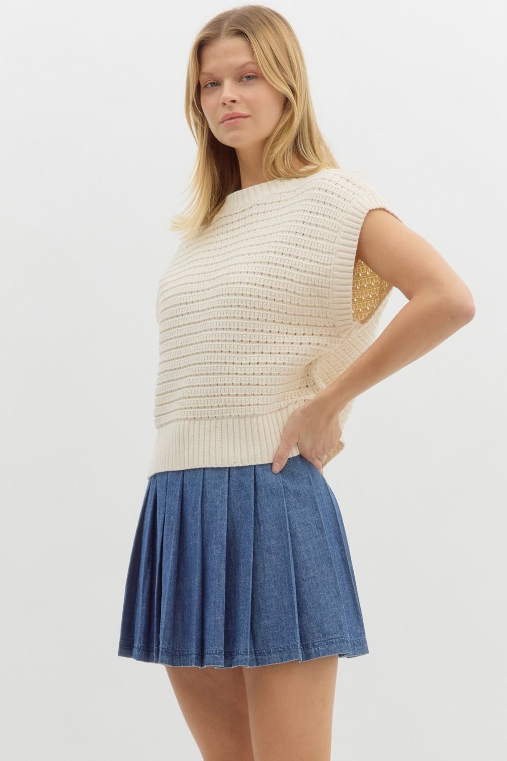 Cream solid sweater knit sleeveless top